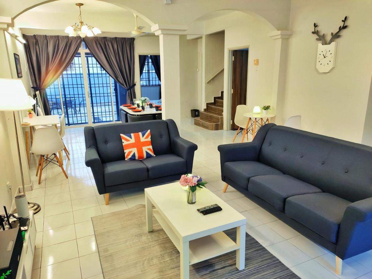 Semi-Detached, Up To 21 Pax, 4 Bedrooms, 3 Bathrooms, 4 Car Parks By Star Home Bayan Lepas Bagian luar foto