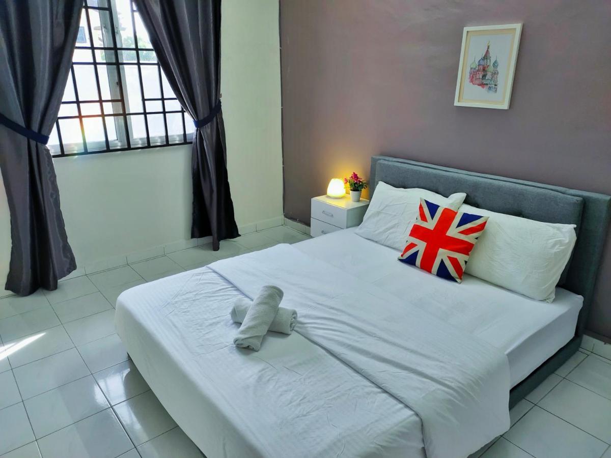 Semi-Detached, Up To 21 Pax, 4 Bedrooms, 3 Bathrooms, 4 Car Parks By Star Home Bayan Lepas Bagian luar foto