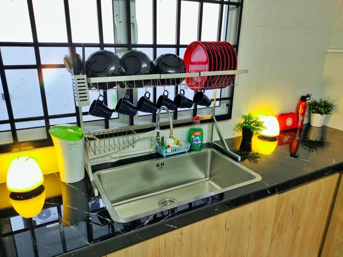 Semi-Detached, Up To 21 Pax, 4 Bedrooms, 3 Bathrooms, 4 Car Parks By Star Home Bayan Lepas Bagian luar foto