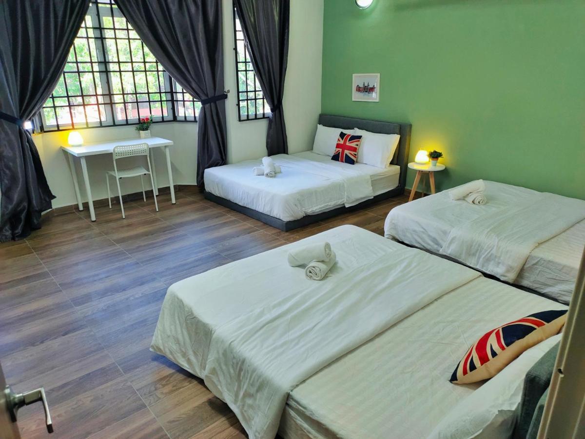 Semi-Detached, Up To 21 Pax, 4 Bedrooms, 3 Bathrooms, 4 Car Parks By Star Home Bayan Lepas Bagian luar foto