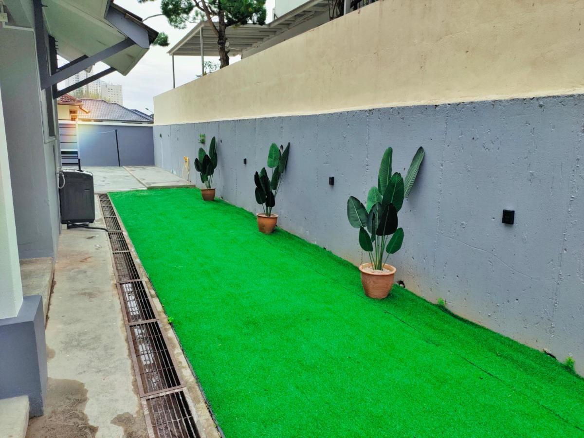 Semi-Detached, Up To 21 Pax, 4 Bedrooms, 3 Bathrooms, 4 Car Parks By Star Home Bayan Lepas Bagian luar foto